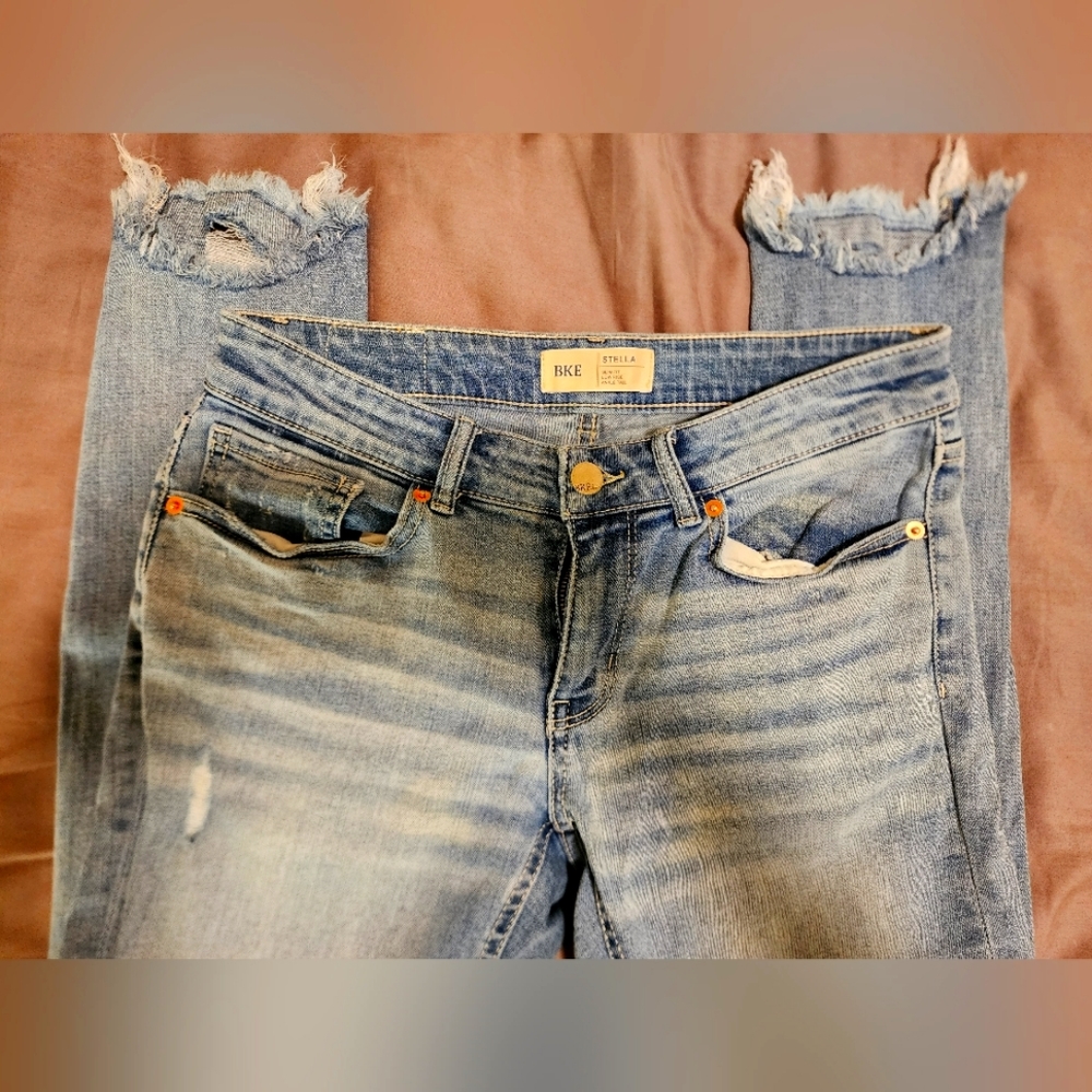 BKE Stella low rise, distressed skinny jeans, size 28